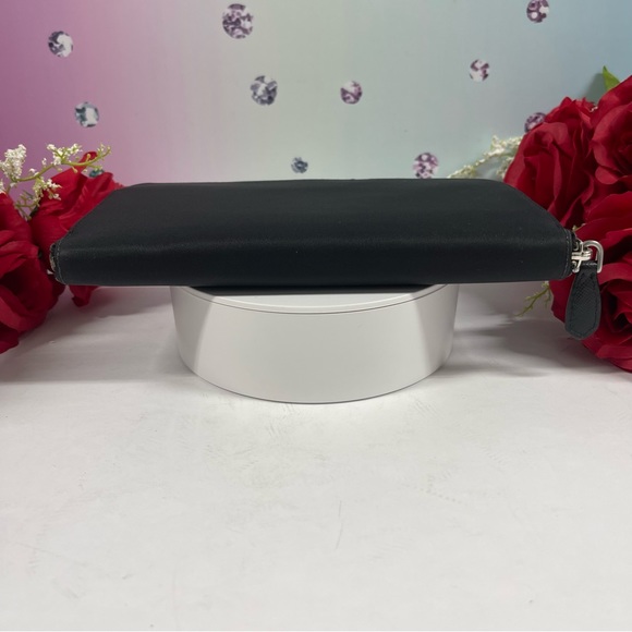 NO OFFERS HP PRADA ZIP WALLET FULL INCLUSION - Picture 7 of 14